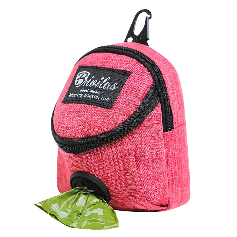 Detalle de los compartimentos de la mochila de paseo para perro